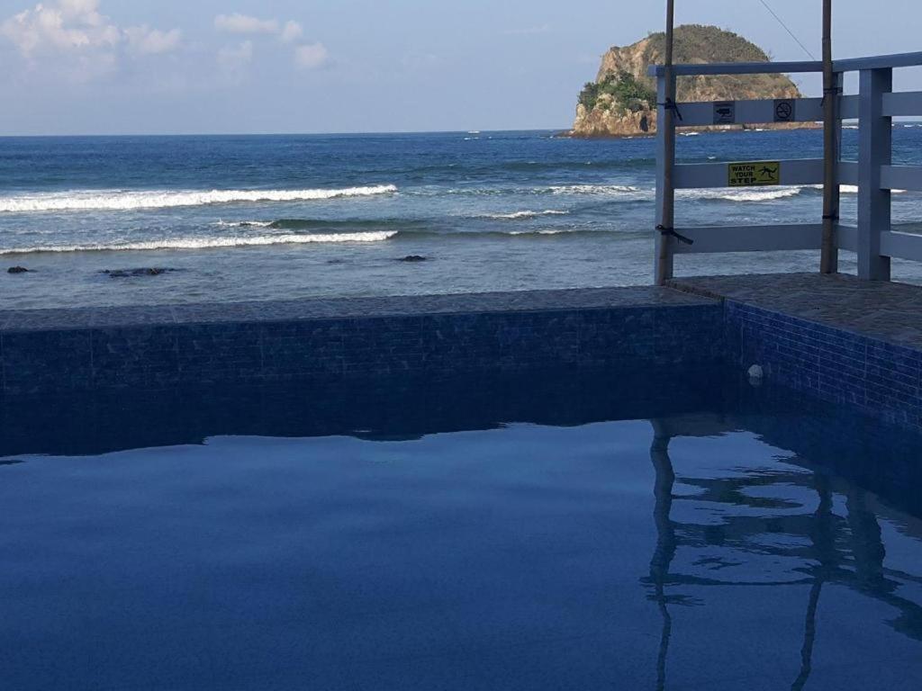 Aura Marina Sands Beach Resort Baler Zewnętrze zdjęcie